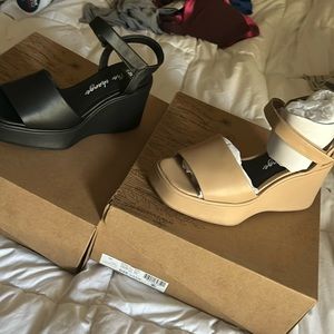 Set of 2 platform sandals size 8.5w